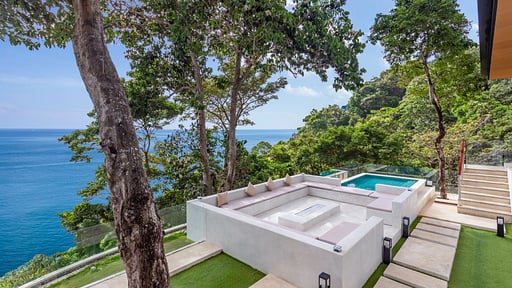 The Aquila Villa Bedroom 9