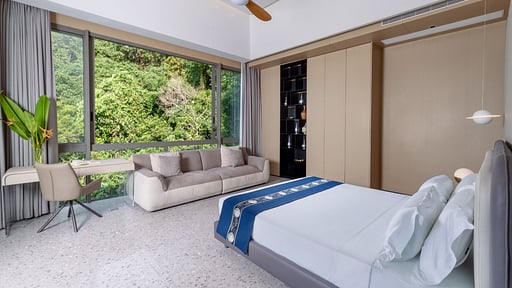 The Aquila Villa Bedroom 10