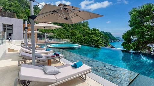 The Aquila Villa Swimming pool 2