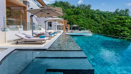 The Aquila Villa Swimming pool 2