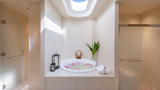 The Aquila Villa Spa