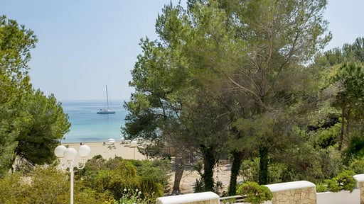 The Beach House Cala LLenya Others