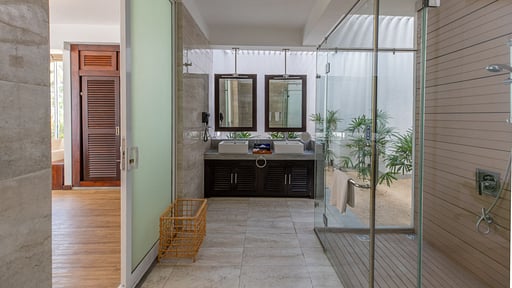 The Beach House Bedroom 6