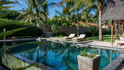 The Beach Villa Sire Swimming pool