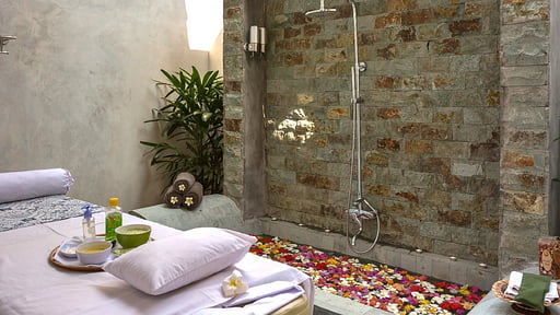 The Beach Villa Sire Spa