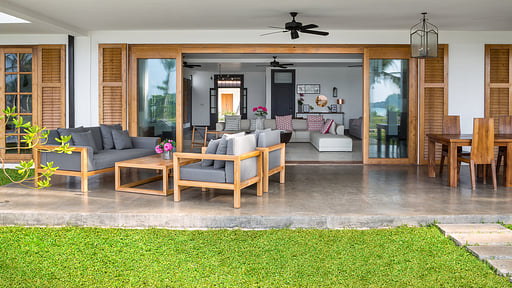 The Boat House Terrace/Veranda