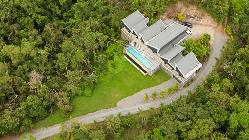 The Cassowary Drone foto's