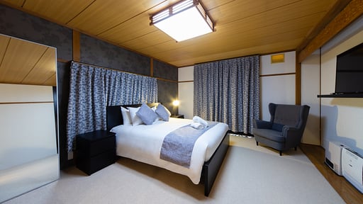 The Castle Bedroom 2