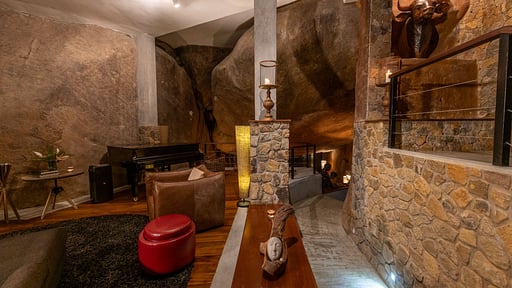 The Cavern Villa Living room 