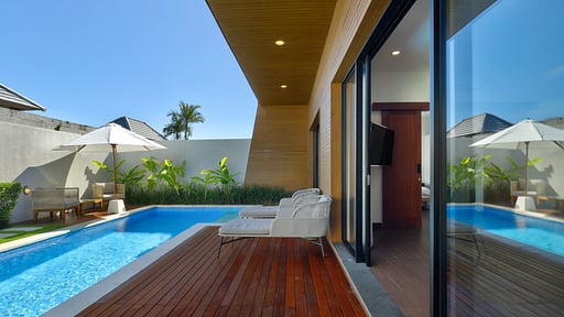 The Claremont Luxury Villa Terrace/Veranda
