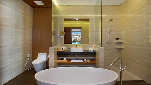 The Claremont Luxury Villa Bedroom 