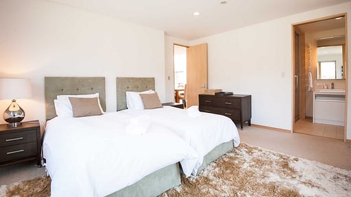 The Country Resort Five Bedroom Premium Chalet Bedroom 4