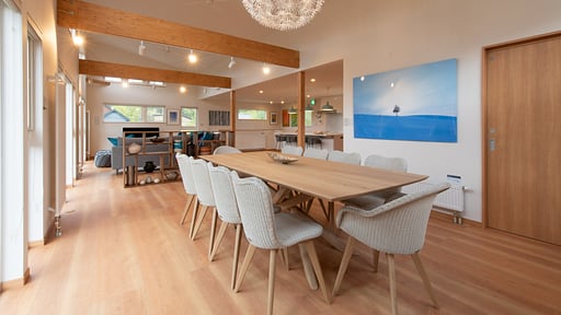 The Country Resort Four Bedroom Premium Chalet Dining area