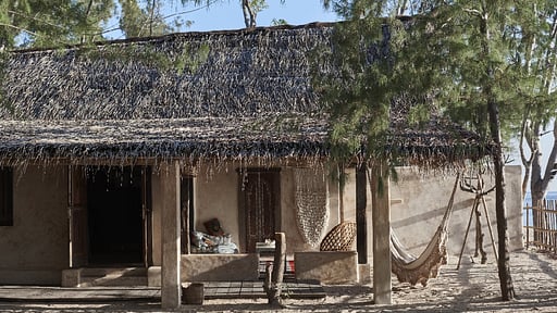 The Crusoe House Others