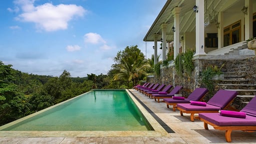 The Divine Villa Swimming pool