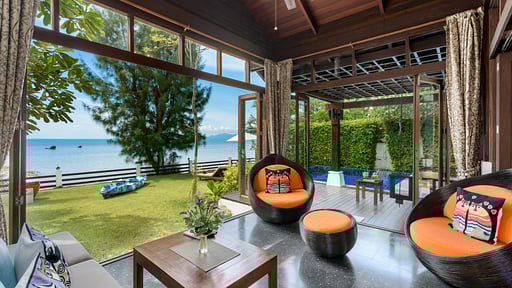 The Emerald Hill Beach Villa Living room 2