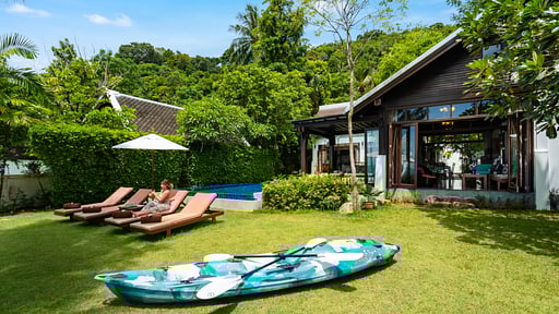 The Emerald Hill Beach Villa Garden