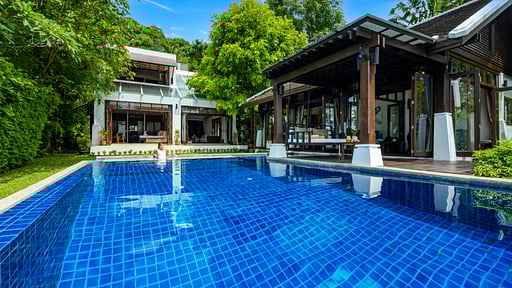 The Emerald Hill Beach Villa Swimming pool