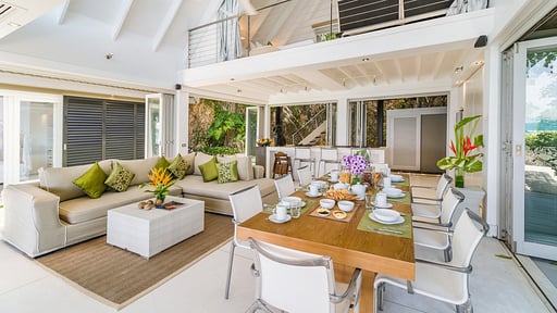 The Headland Villa 3 Dining area