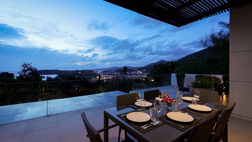 The Heights Seaview C1 Dining area 2