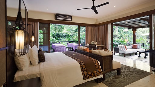 Hidden Palace Bedroom 1