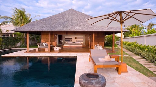 The Istana Villa Swimming pool 2
