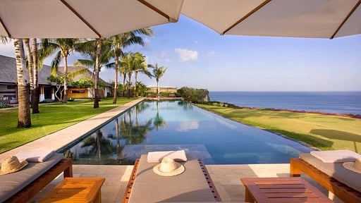 The Istana Villa Swimming pool 1