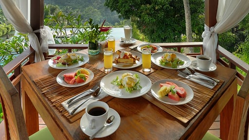 Jannata Upper Pool Villa Dining area