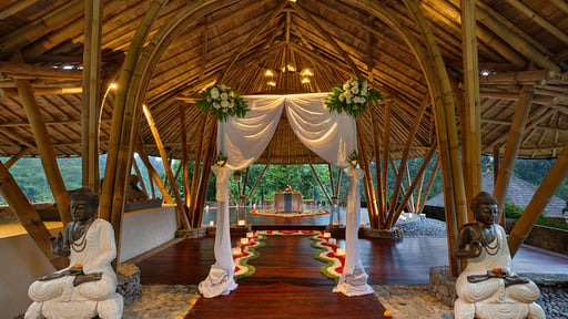 Jannata Upper Pool Villa Dining area