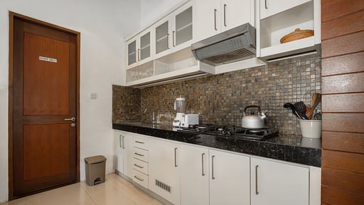 Villa Kumpi 2 Kitchen