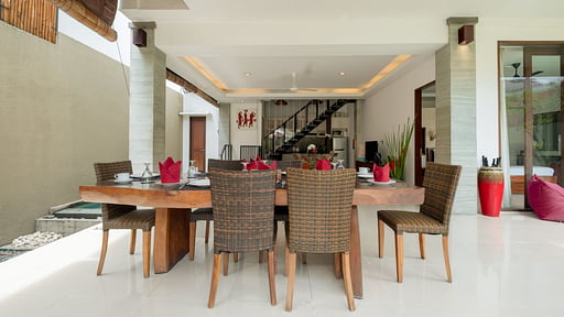 Villa Kumpi 2 Dining area