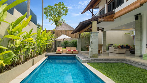 Villa Kumpi 2 Swimming pool