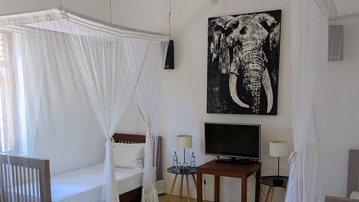 The Lake House Bedroom 5