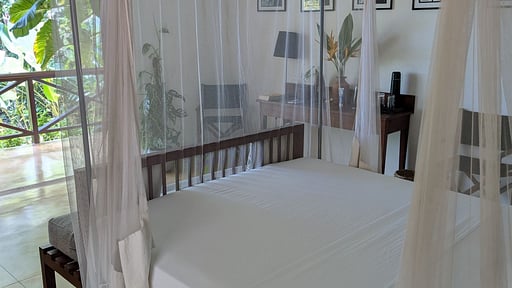 The Lake House Bedroom 2