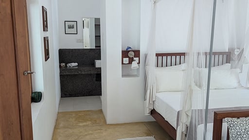 The Lake House Bedroom 4