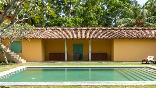 The Last House Schwimmbad