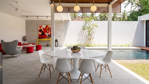 The Loft Edry Dining area