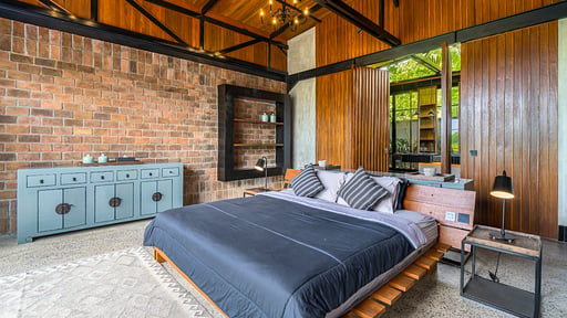 The Loft Bedroom 4