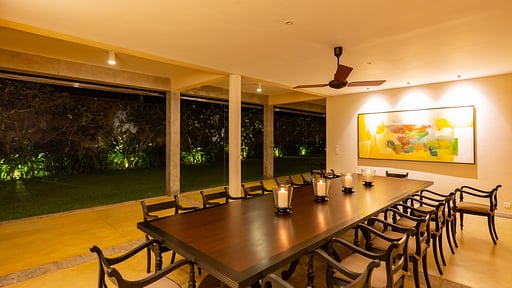 The Long House Essecke