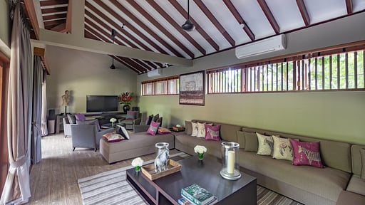 The Long House Medienraum