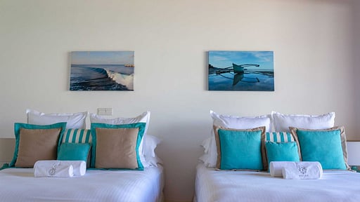 The Lookout Спальня 2