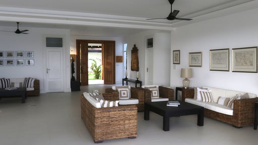 The Lookout Гостиная