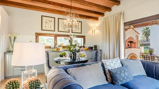 The Luxury Beach Villa Living room