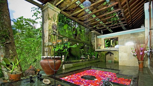 The Mahogany Villa Bedroom 2