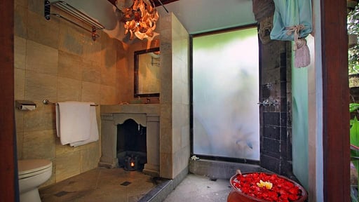 The Mahogany Villa Bedroom 2