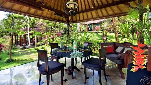 The Mahogany Villa Living room