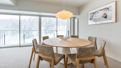 The Maples Niseko 2 Bedroom Ski View Dining area