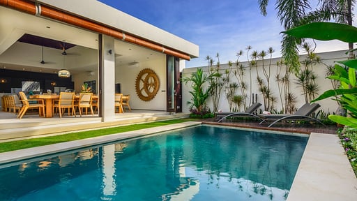 The Maya Villa Swimming pool
