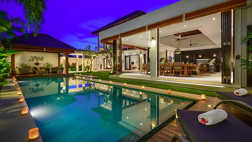 The Maya Villa Swimming pool