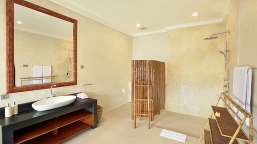 The Miracle Villa Dua Bedroom 2